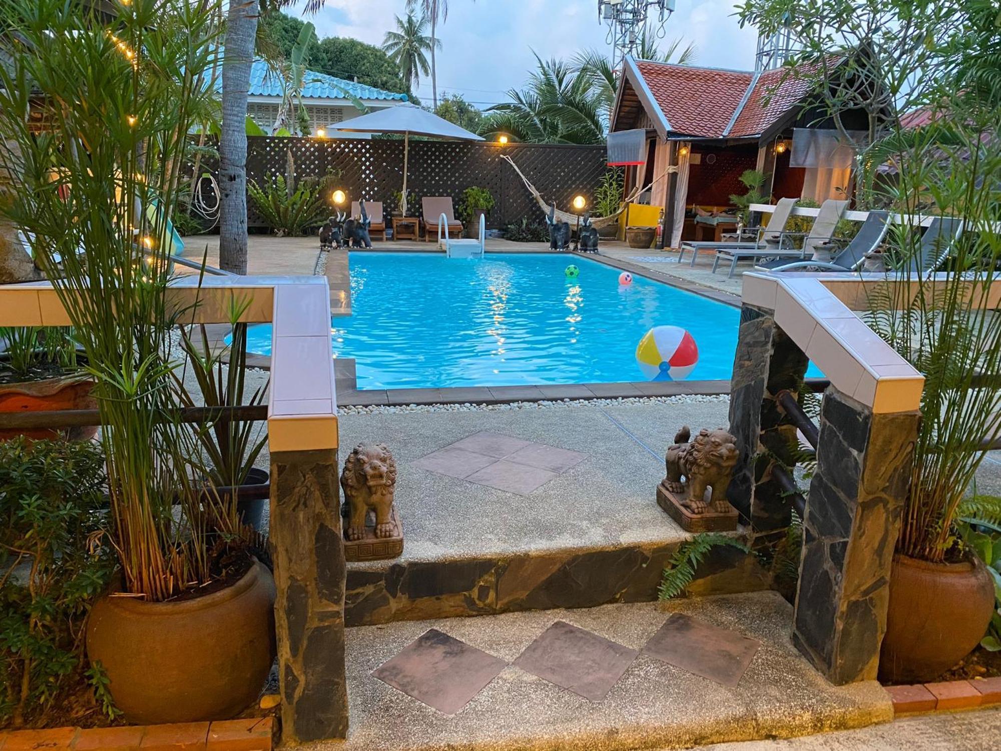 Bee Nat Garden Resort Bang Rak Beach  Exterior foto