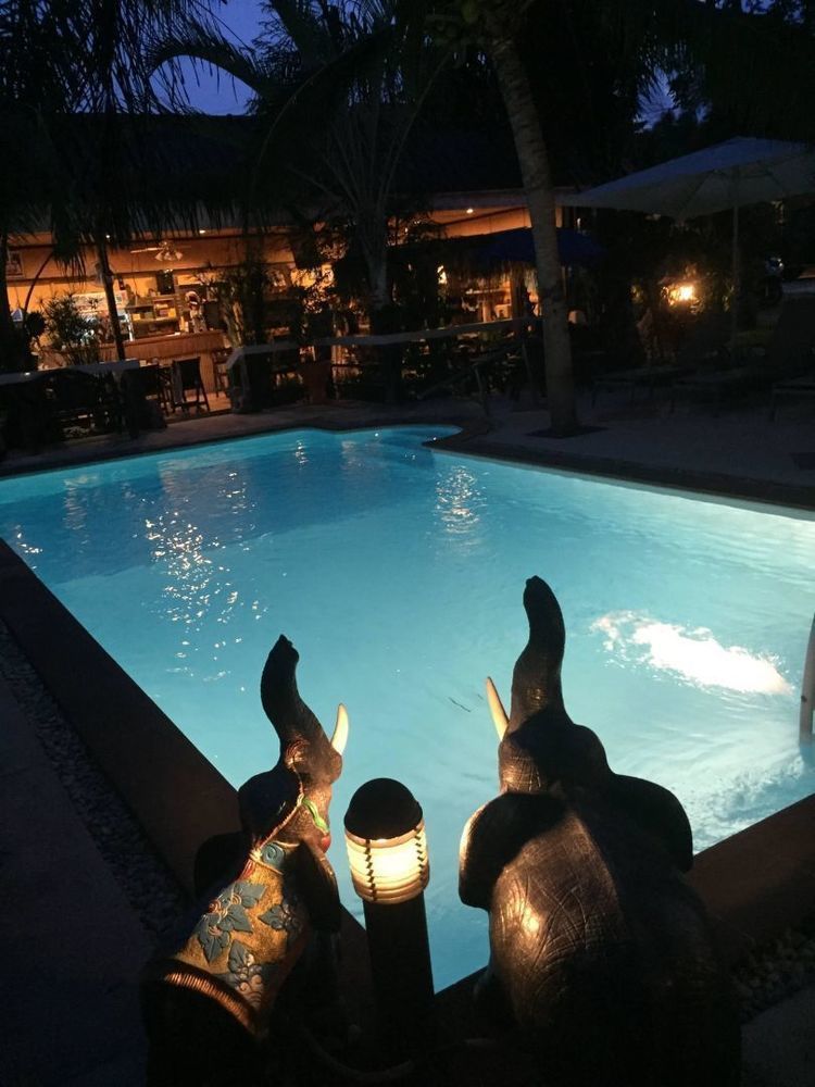 Bee Nat Garden Resort Bang Rak Beach  Exterior foto